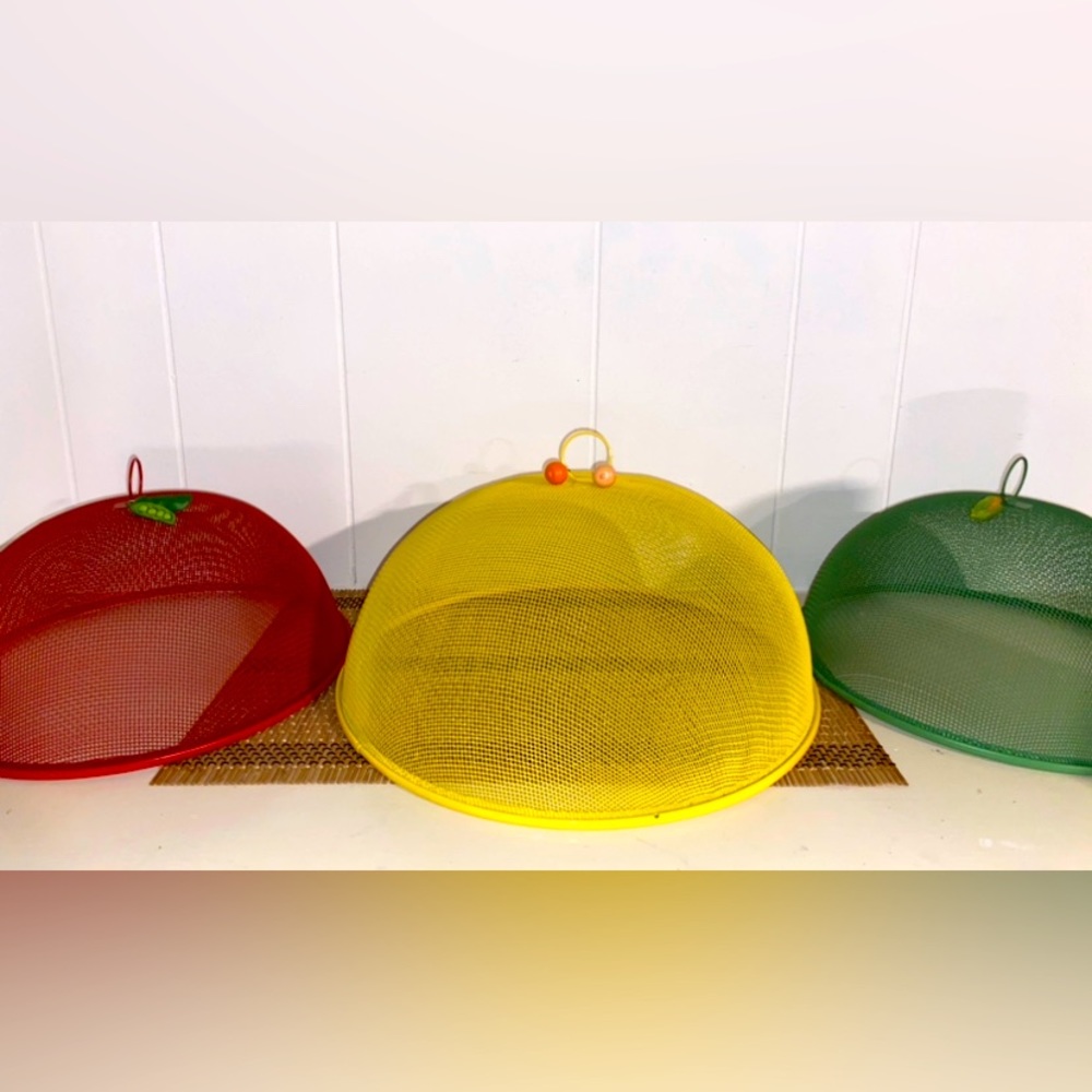 Set of 3 iron food covers